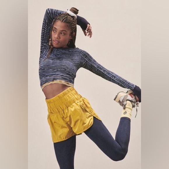 FP Movement The Way Home running shorts Sulfur Spring size M NWOT - Picture 4 of 10